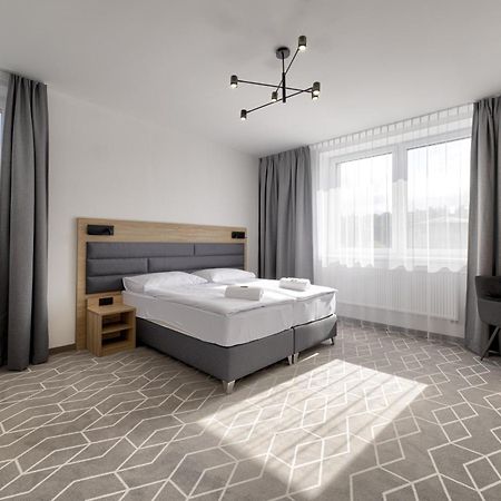 Typton Hotel&Spa Medzilaborce Dış mekan fotoğraf