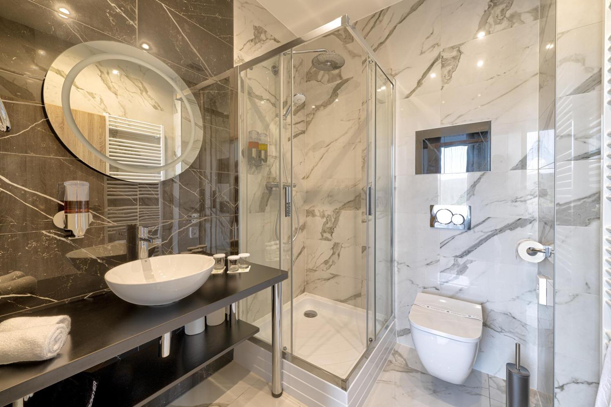 Typton Hotel&Spa Medzilaborce Dış mekan fotoğraf